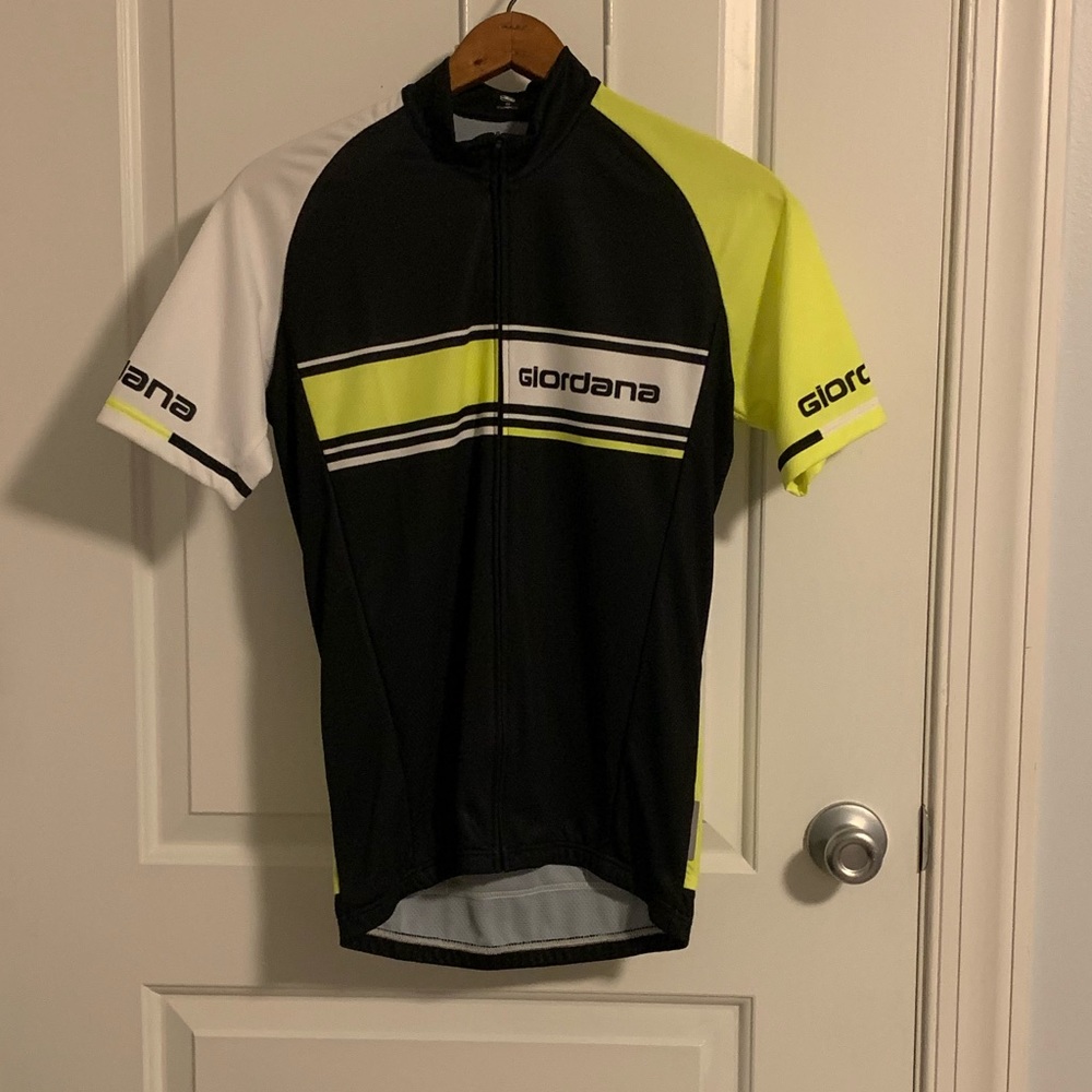 Cycling top size medium, rear pocket. Worn once or none